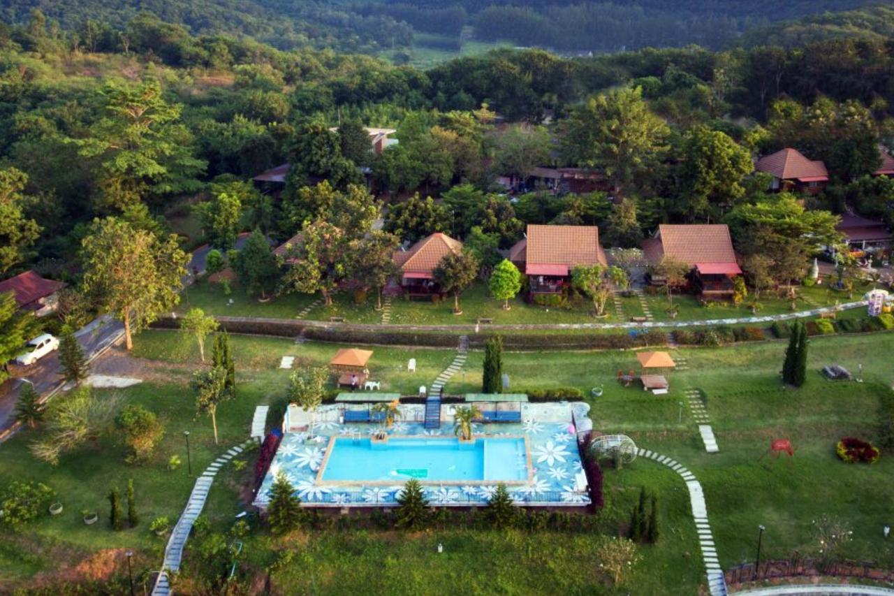 Tonsilp Art Home Nong Nam Daeng Buitenkant foto
